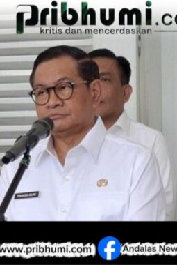 Aksi Buruh Warnai Balai Kota, Gubernur Tegaskan UMP DKI 2026 Telah Final