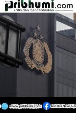 Kapolri Mutasi 54 Perwira